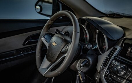 Chevrolet Cruze II, 2010 год, 677 000 рублей, 18 фотография