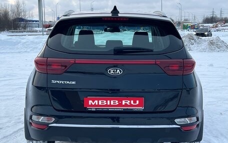 KIA Sportage IV рестайлинг, 2018 год, 2 550 000 рублей, 5 фотография