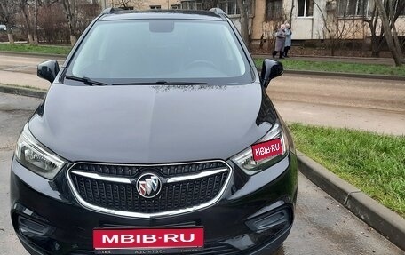 Buick Encore I, 2020 год, 1 800 000 рублей, 1 фотография