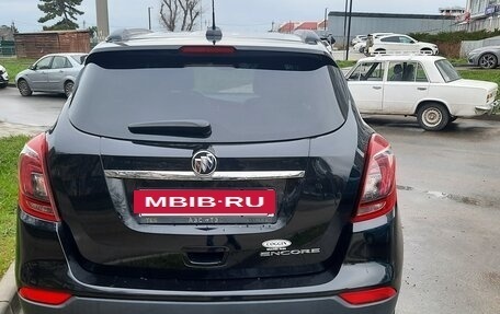 Buick Encore I, 2020 год, 1 800 000 рублей, 2 фотография