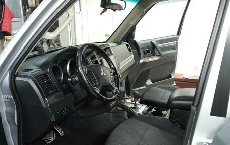 Mitsubishi Pajero IV, 2015 год, 2 100 000 рублей, 4 фотография