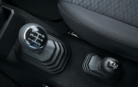 Suzuki Jimny, 2025 год, 3 390 000 рублей, 14 фотография