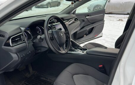 Toyota Camry, 2020 год, 2 700 000 рублей, 15 фотография