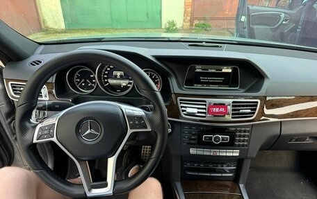 Mercedes-Benz E-Класс, 2014 год, 2 400 000 рублей, 8 фотография