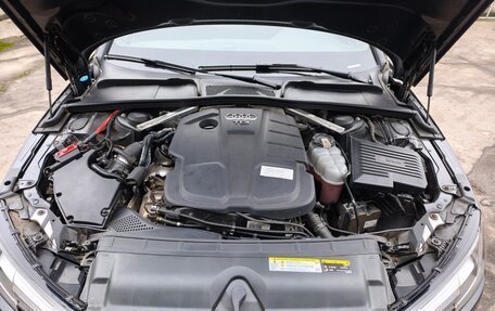 Audi A4, 2019 год, 3 250 000 рублей, 6 фотография