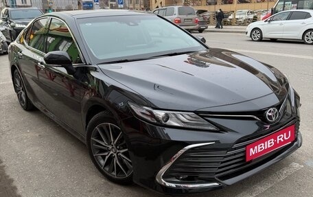 Toyota Camry, 2023 год, 3 590 000 рублей, 3 фотография