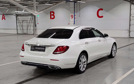 Mercedes-Benz E-Класс, 2020 год, 3 180 000 рублей, 6 фотография