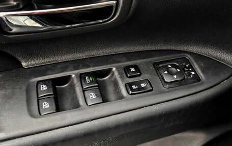 Mitsubishi Outlander III рестайлинг 3, 2015 год, 1 630 000 рублей, 17 фотография