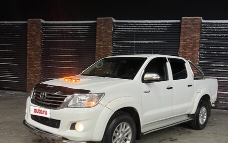 Toyota Hilux VII, 2015 год, 2 800 000 рублей, 4 фотография