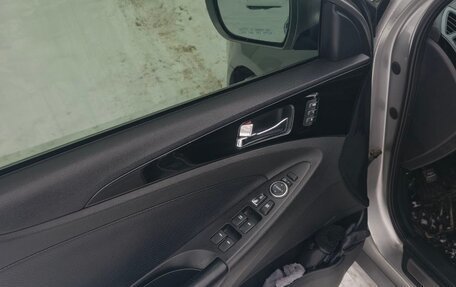 Hyundai Sonata VI, 2012 год, 1 250 000 рублей, 8 фотография