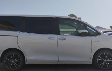 Toyota Esquire I, 2014 год, 1 999 999 рублей, 15 фотография