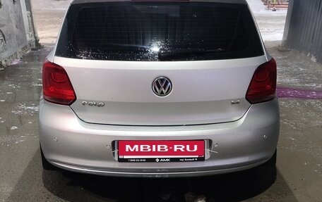 Volkswagen Polo VI (EU Market), 2011 год, 700 000 рублей, 5 фотография
