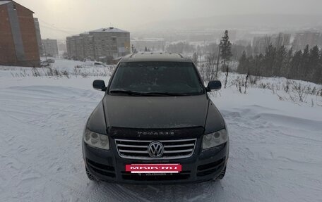 Volkswagen Touareg III, 2005 год, 1 010 000 рублей, 2 фотография