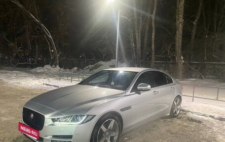 Jaguar XE I рестайлинг, 2016 год, 2 250 000 рублей, 3 фотография