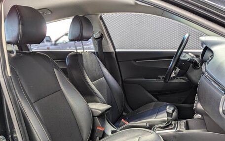 KIA Rio IV, 2017 год, 1 399 000 рублей, 28 фотография