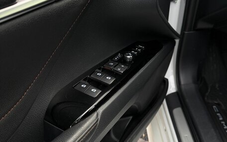 Toyota Camry, 2019 год, 2 600 000 рублей, 7 фотография