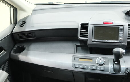 Honda Freed I, 2009 год, 1 099 000 рублей, 18 фотография