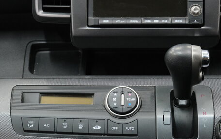 Honda Freed I, 2009 год, 1 099 000 рублей, 17 фотография