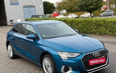 Audi A3, 2022 год, 2 500 000 рублей, 2 фотография