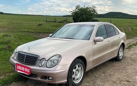 Mercedes-Benz E-Класс, 2005 год, 760 000 рублей, 3 фотография