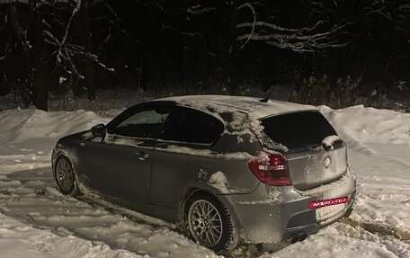 BMW 1 серия, 2009 год, 1 000 000 рублей, 7 фотография