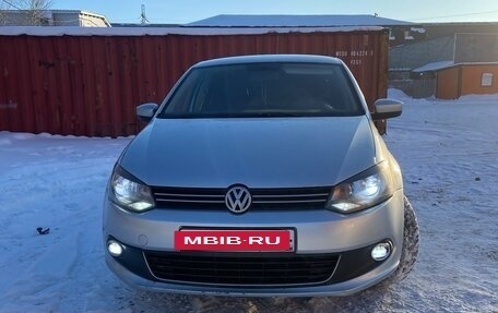 Volkswagen Polo VI (EU Market), 2011 год, 670 000 рублей, 4 фотография