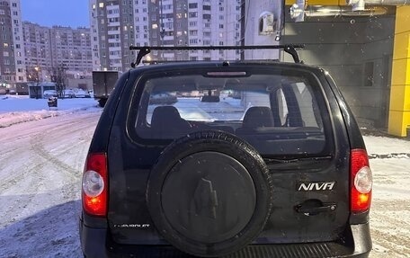 Chevrolet Niva I рестайлинг, 2011 год, 345 000 рублей, 4 фотография