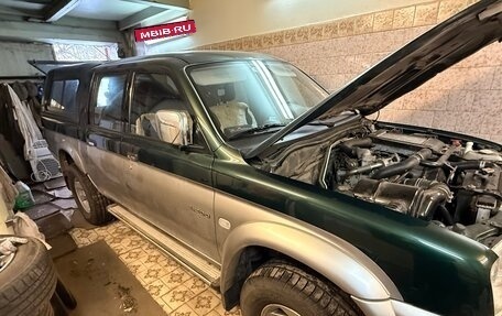 Mitsubishi L200 III рестайлинг, 2004 год, 2 150 000 рублей, 2 фотография