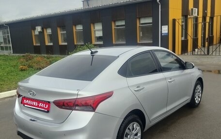 Hyundai Solaris II рестайлинг, 2019 год, 1 250 000 рублей, 4 фотография