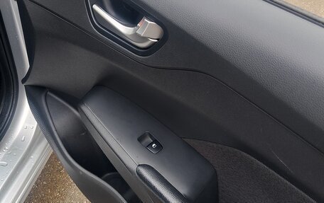 Hyundai Solaris II рестайлинг, 2019 год, 1 250 000 рублей, 18 фотография