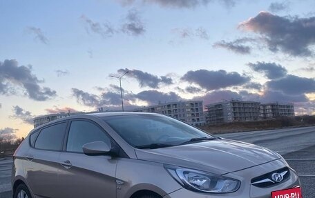 Hyundai Solaris II рестайлинг, 2014 год, 1 050 000 рублей, 2 фотография