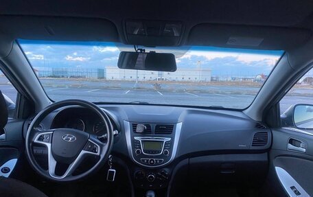 Hyundai Solaris II рестайлинг, 2014 год, 1 050 000 рублей, 5 фотография