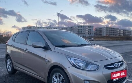 Hyundai Solaris II рестайлинг, 2014 год, 1 050 000 рублей, 4 фотография