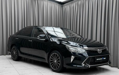 Toyota Camry, 2017 год, 2 190 000 рублей, 3 фотография