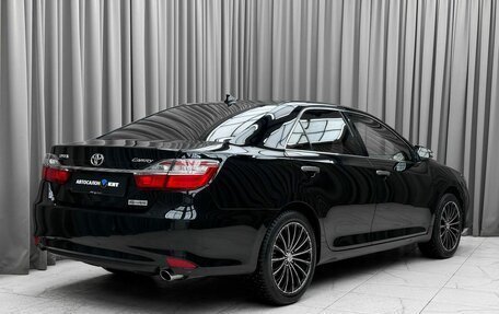 Toyota Camry, 2017 год, 2 190 000 рублей, 4 фотография