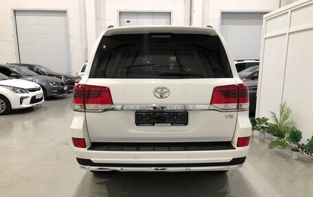 Toyota Land Cruiser 200, 2015 год, 4 950 000 рублей, 5 фотография