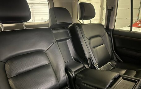 Toyota Land Cruiser 200, 2015 год, 4 950 000 рублей, 10 фотография