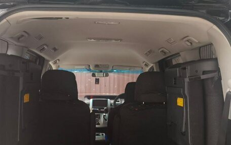 Toyota Voxy II, 2012 год, 1 600 000 рублей, 5 фотография