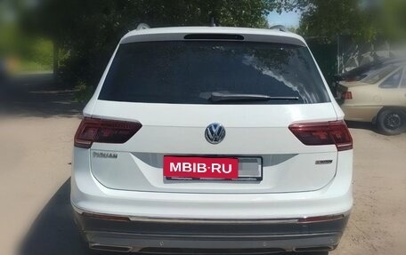 Volkswagen Tiguan II, 2018 год, 3 000 000 рублей, 8 фотография