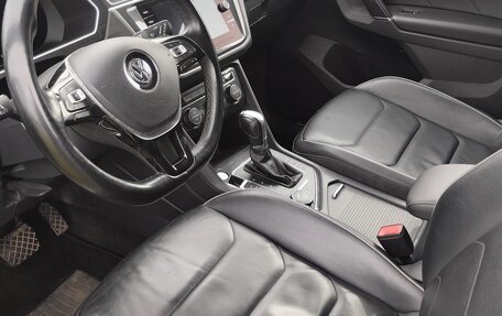 Volkswagen Tiguan II, 2018 год, 3 000 000 рублей, 17 фотография