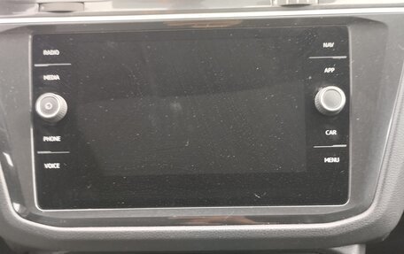 Volkswagen Tiguan II, 2018 год, 3 000 000 рублей, 15 фотография