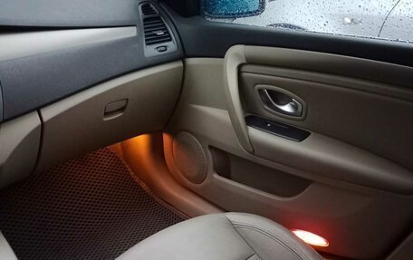 Renault Laguna III рестайлинг, 2008 год, 1 000 000 рублей, 11 фотография