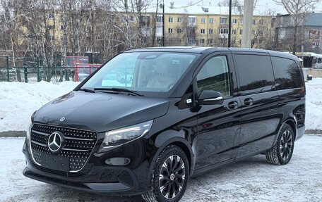 Mercedes-Benz V-Класс, 2025 год, 9 400 000 рублей, 2 фотография