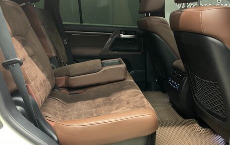Toyota Land Cruiser 200, 2016 год, 4 890 000 рублей, 12 фотография