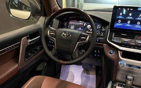 Toyota Land Cruiser 200, 2016 год, 4 890 000 рублей, 16 фотография