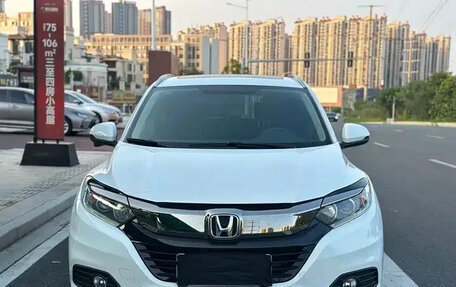 Honda Vezel, 2022 год, 1 210 011 рублей, 2 фотография