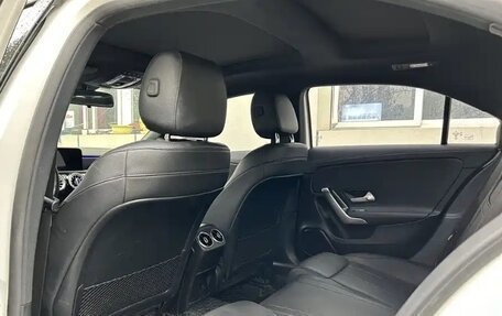 Mercedes-Benz A-Класс, 2021 год, 1 810 003 рублей, 8 фотография