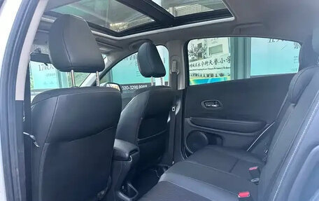 Honda Vezel, 2022 год, 1 210 011 рублей, 6 фотография