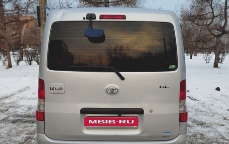 Toyota Lite Ace VI, 2013 год, 750 000 рублей, 3 фотография