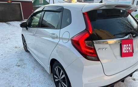 Honda Fit III, 2018 год, 1 500 000 рублей, 5 фотография